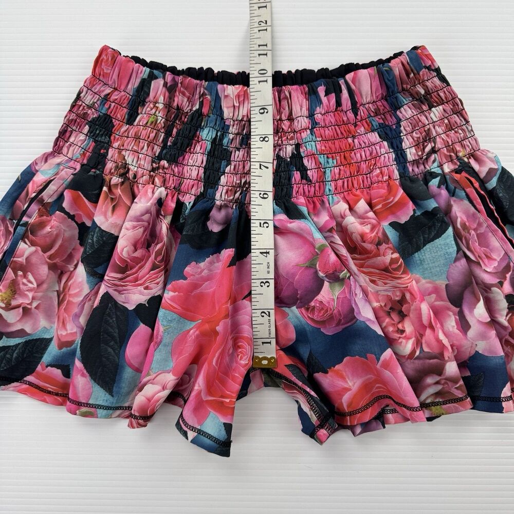 Lululemon Hot Hitter Short Shorts Size 2 Secret Garden Pink Floral Lined - Picture 14 of 14